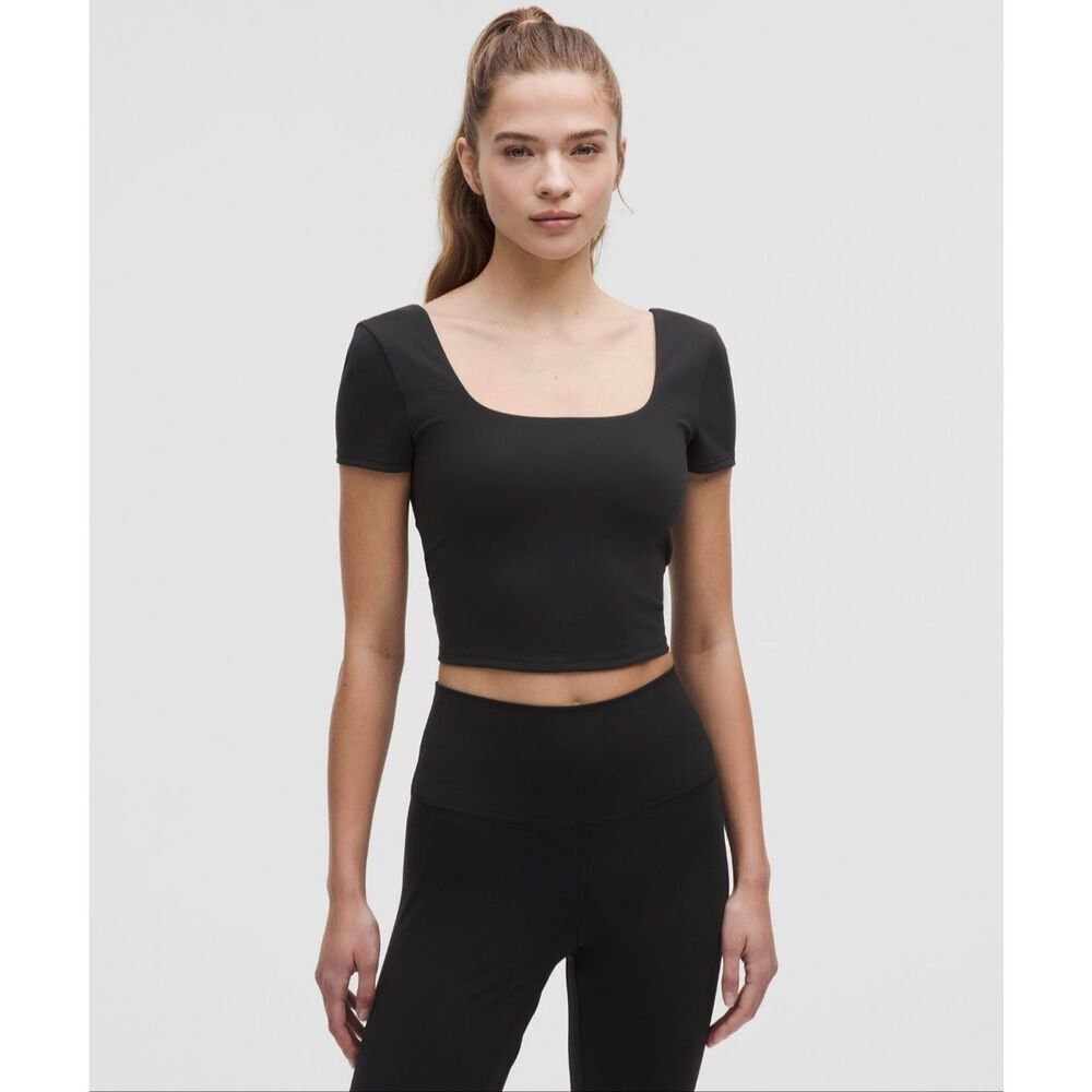 Lululemon Wunder Under SmoothCover Square-Neck T-Shirt